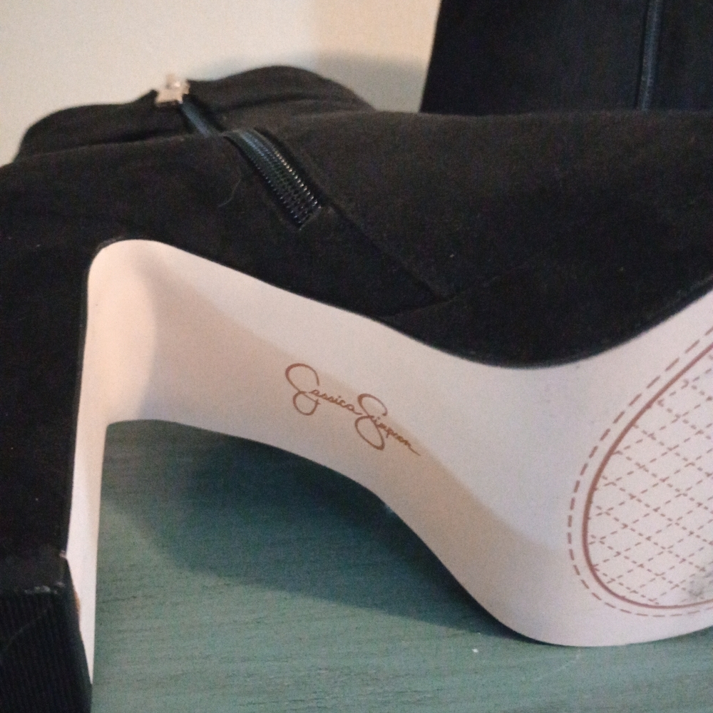 Jessica Simpson Boots - Picture 3 of 4